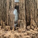 Dualité Créative au Grand Palais : Eva Jospin et Claire Tabouret 6 exposition eva jospin grand palais eva jospin au palais des papes 2024 vue de lexposition 5 3200x0 1