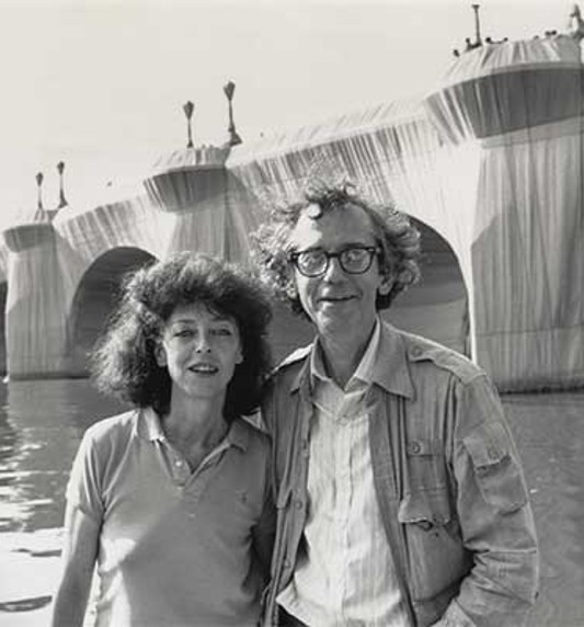 AIMER, CRÉER, S’AFFRONTER : LES COUPLES D’ARTISTES DANS L’HISTOIRE DE L’ART 11 Christo Jeanne Claude
